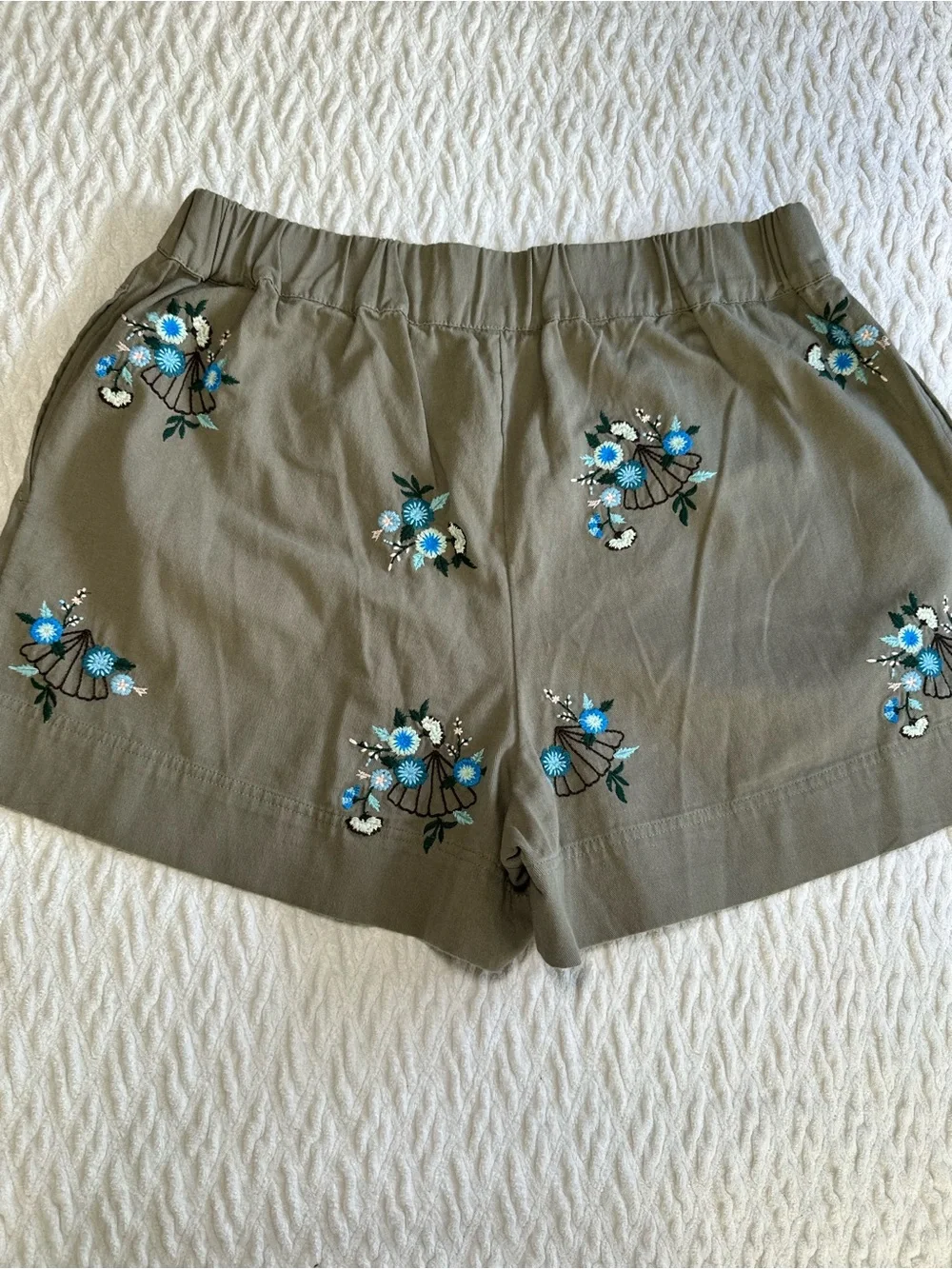 Free People stylish olive